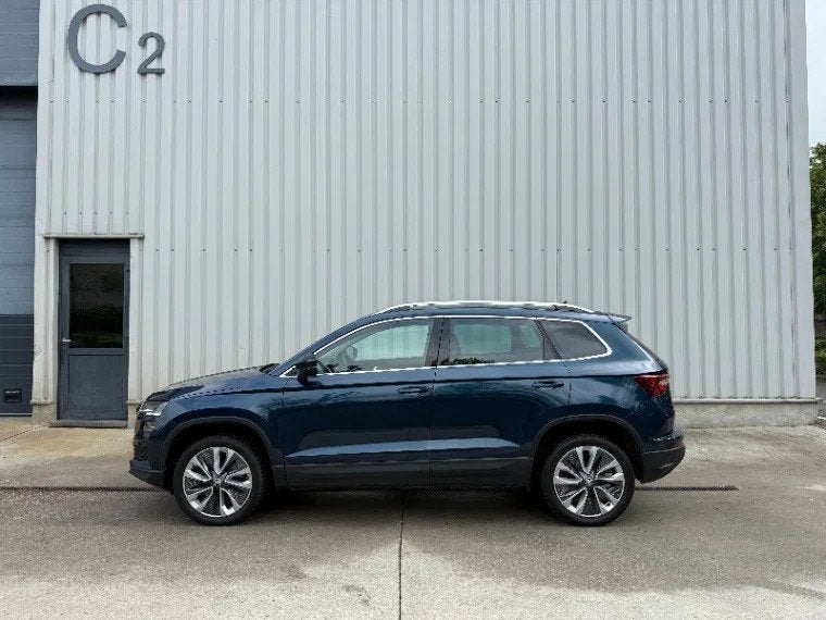 Skoda Karoq style (bj 2023, automaat), Auto's, Automaat, Stof, Gebruikt, 4 cilinders