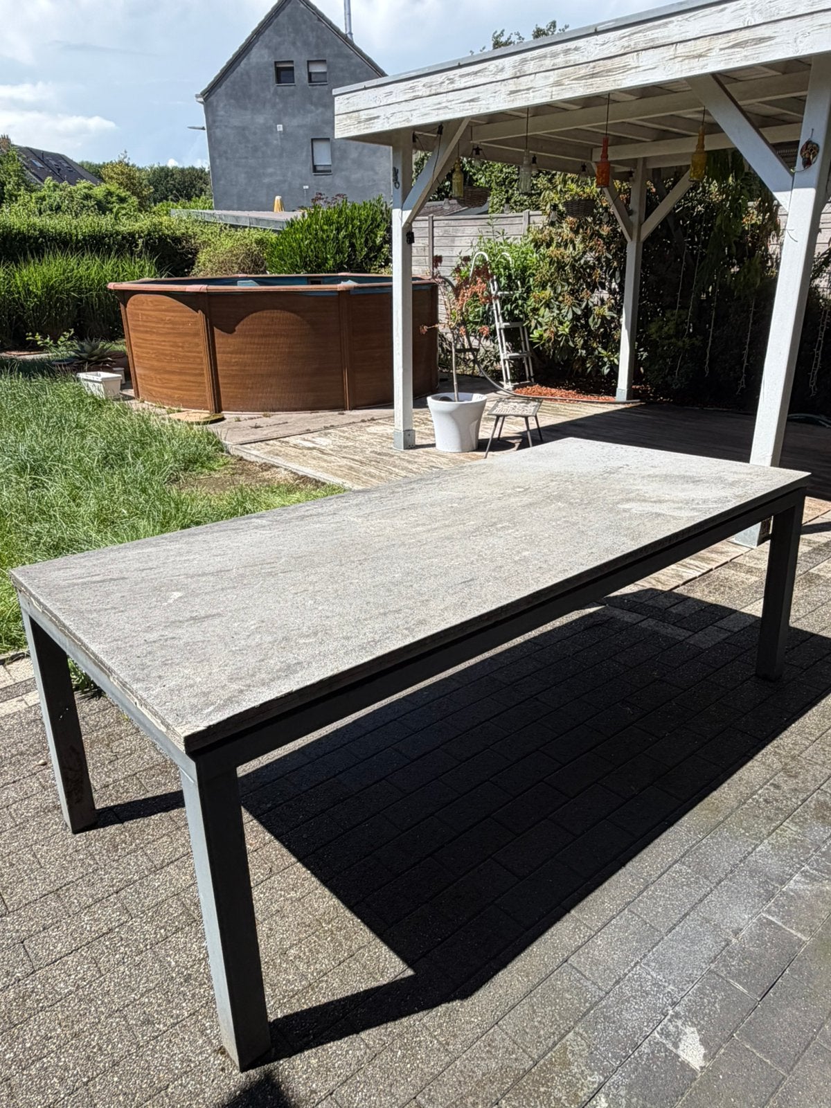 Stenen tuintafel mee te nemen, Ophalen, Zo goed als nieuw