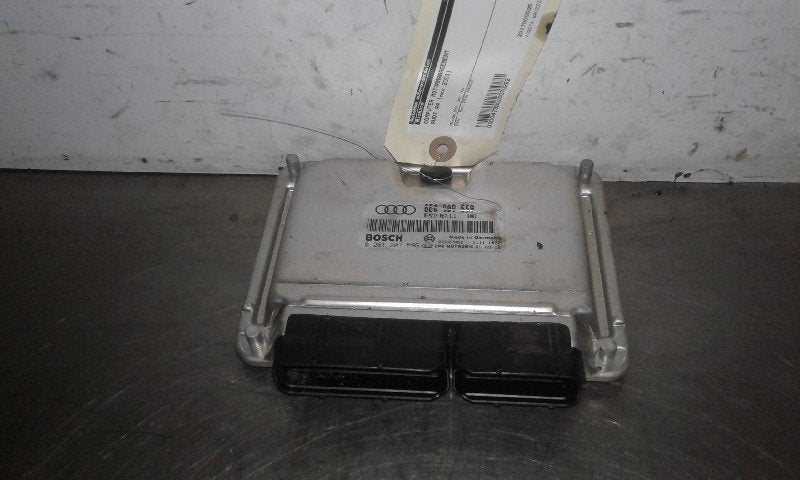 COMPUTER MOTOR Audi A4 Avant (B6) (01-2001/01-2005), Robert Bosch AG, Gebruikt, Audi, Robert-Bosch-Allee 1
74232  Abstatt, DE