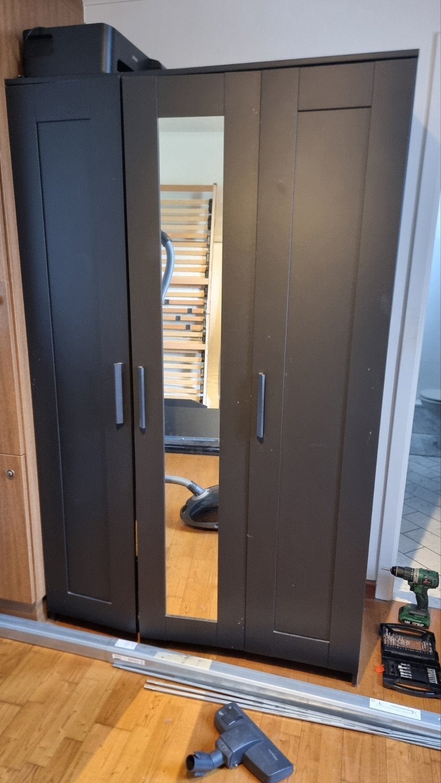 Ikea brimnes kast, Enlèvement