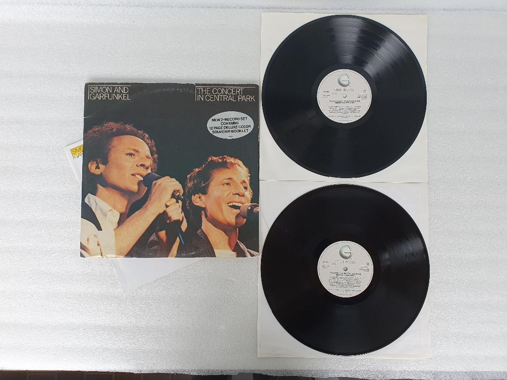 LP Simon and Garfunkel - The Concert in Central Park, Enlèvement ou Envoi, Utilisé
