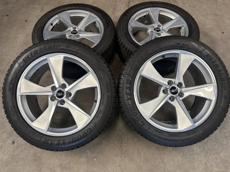 20 inch originele velgen + winterbanden Audi Q7 SQ7 4M060102, Pneus et Jantes, -, Utilisé, 20 pouces