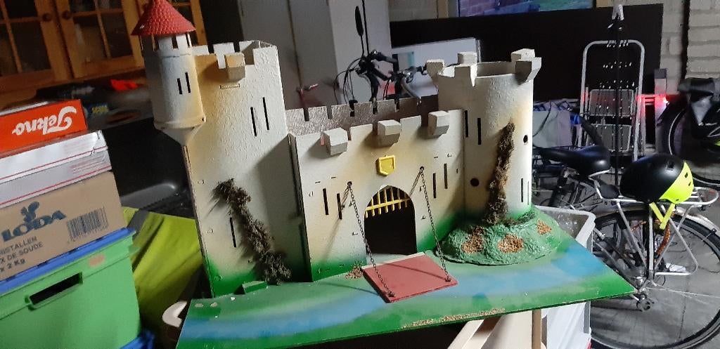 oud houten ridder kasteel speelgoed retro, Ophalen