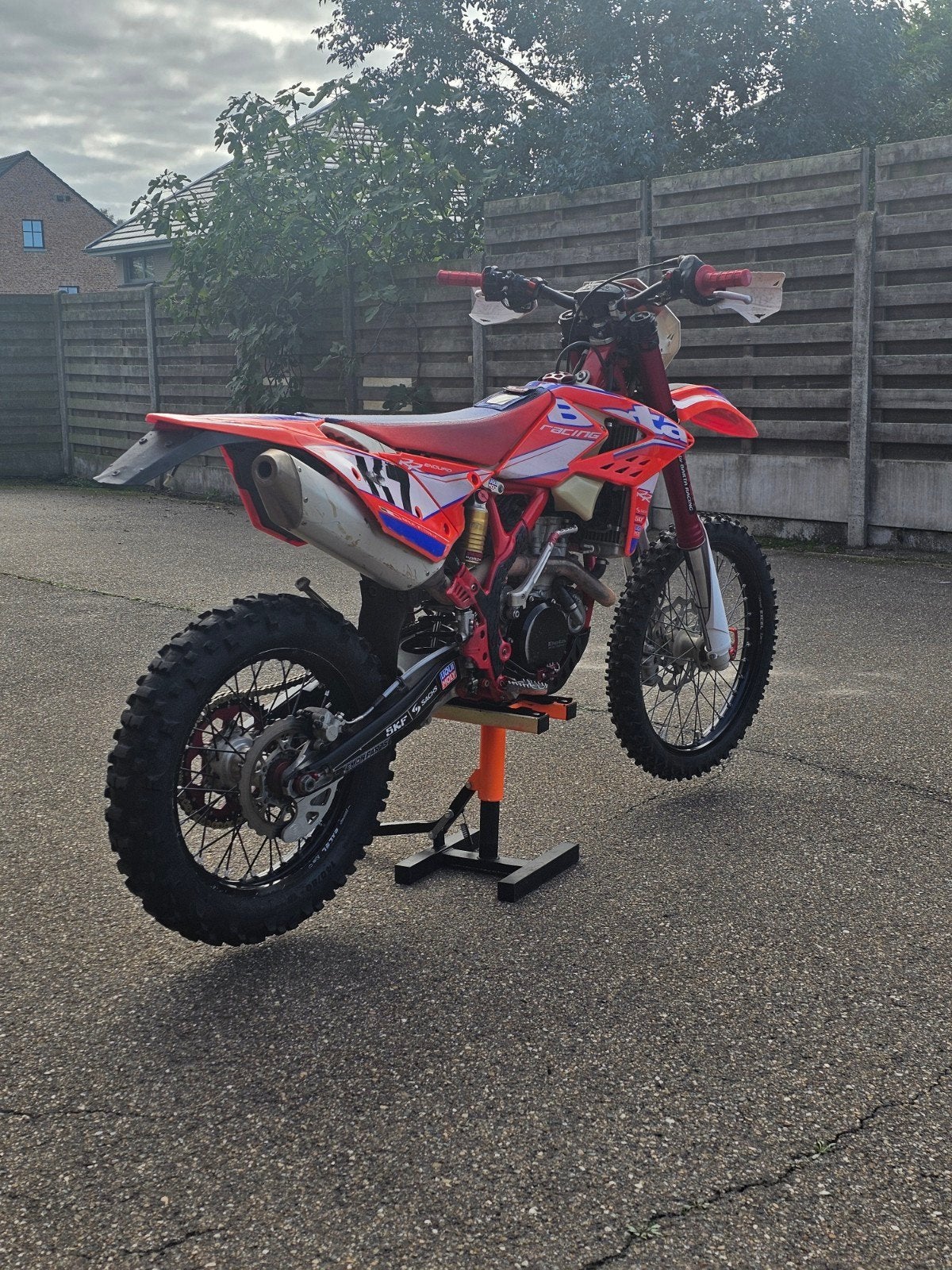 brute Beta 390rr 2017 ENDURO, Bedrijf