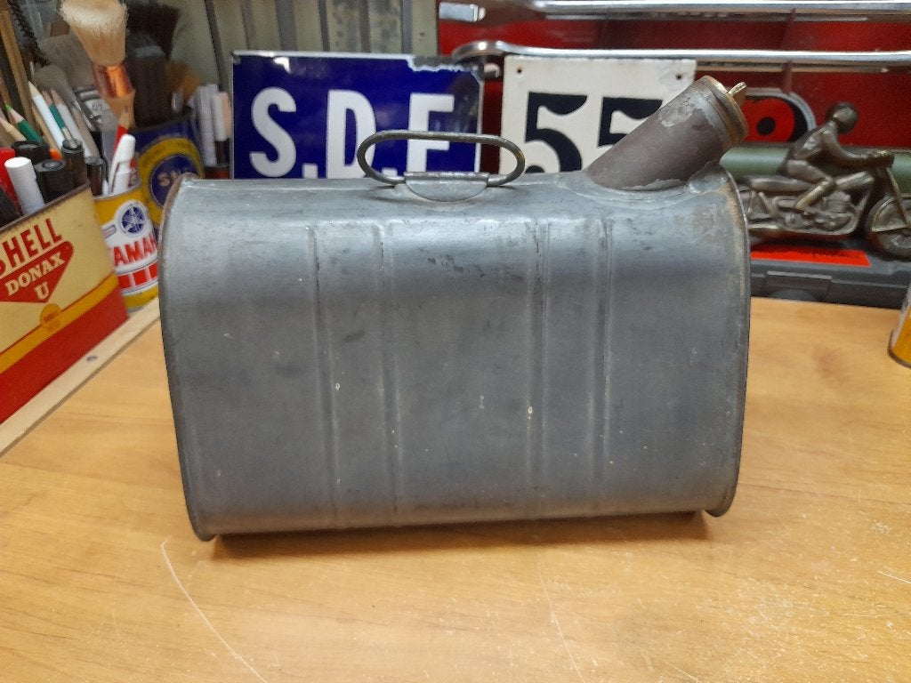 oude jerrycan van ongeveer 5 liter metaal voor autobus, Auto-onderdelen, Brandstofsystemen, Ophalen of Verzenden, Gebruikt