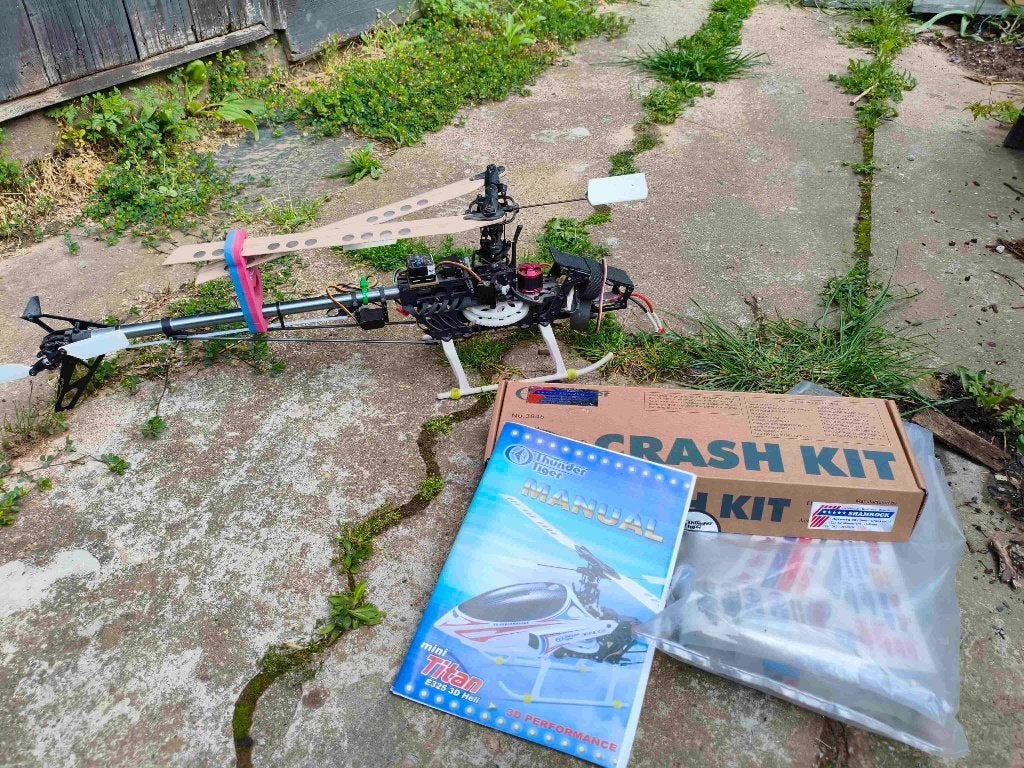 2 mini hélicoptères + pièces, Ophalen, Gebruikt, Elektro, Helikopter