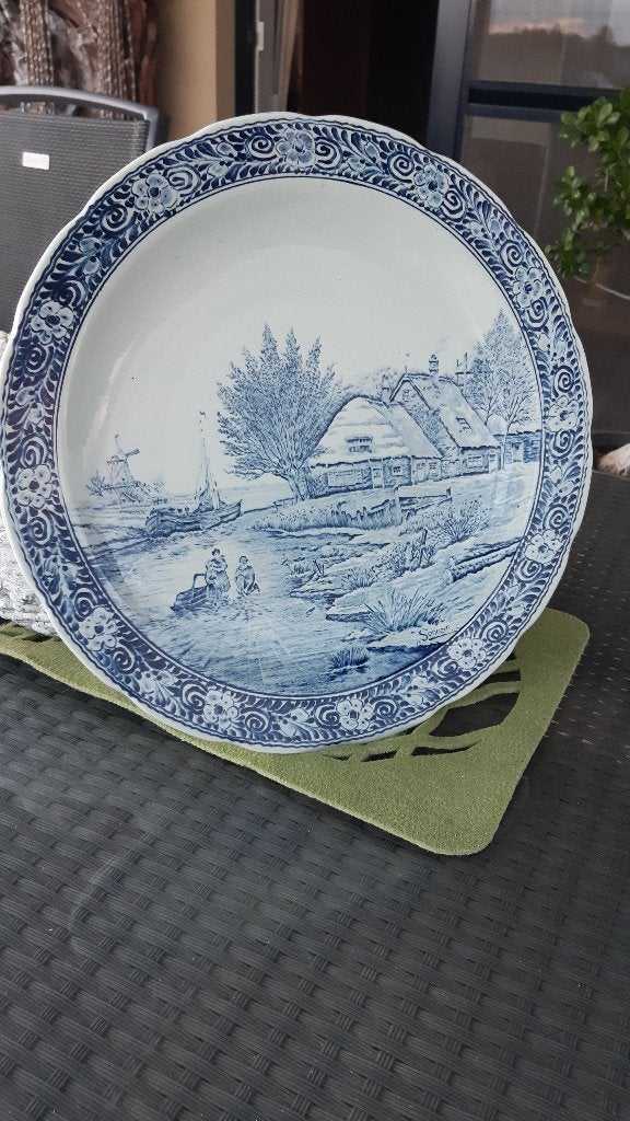Mooie Delfts blauwe schotel met land- en zeeschap, Antiek en Kunst, Ophalen