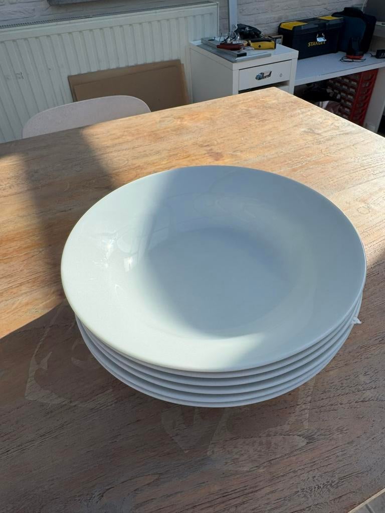 Grote pastaborden, Huis en Inrichting, Ophalen, Zo goed als nieuw