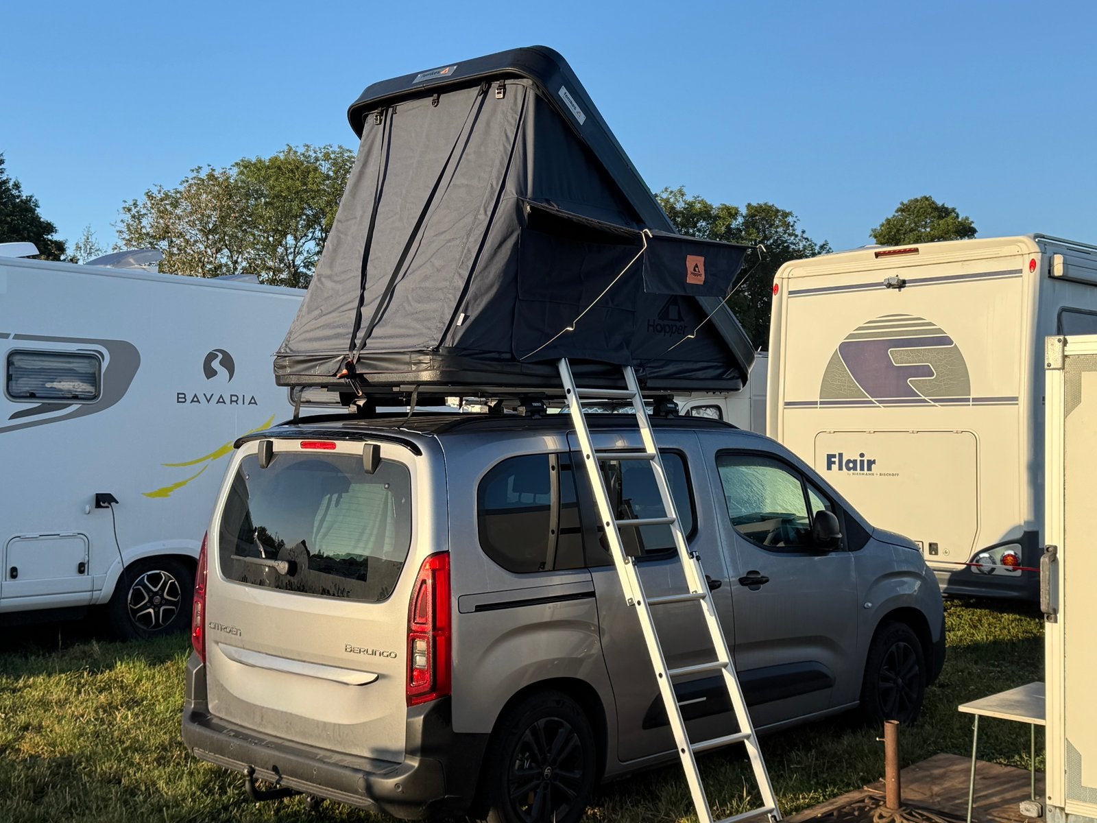 Femkes Hopper daktent rooftop tent hardshell, Ophalen, Zo goed als nieuw, Tot en met 2