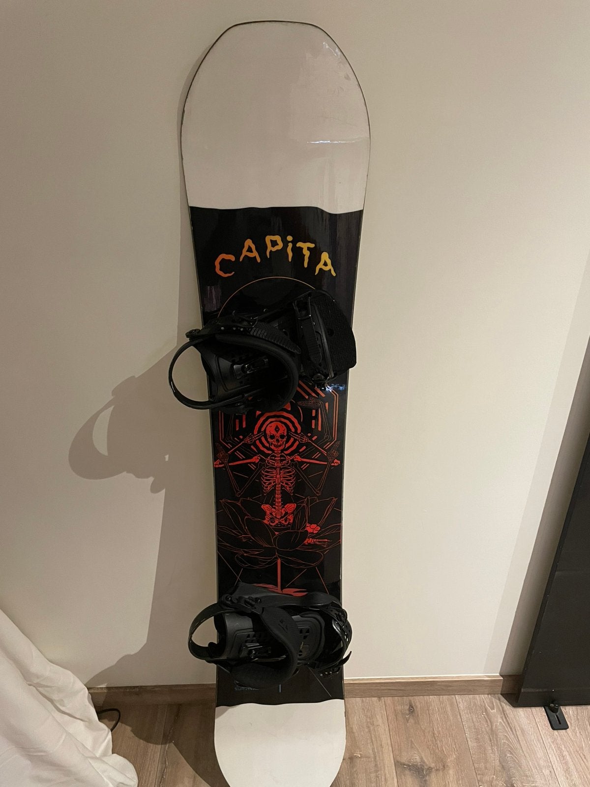 Capita indoor survival met union force bindingen, Sport en Fitness, Snowboarden, Ophalen, Zo goed als nieuw, Bindingen