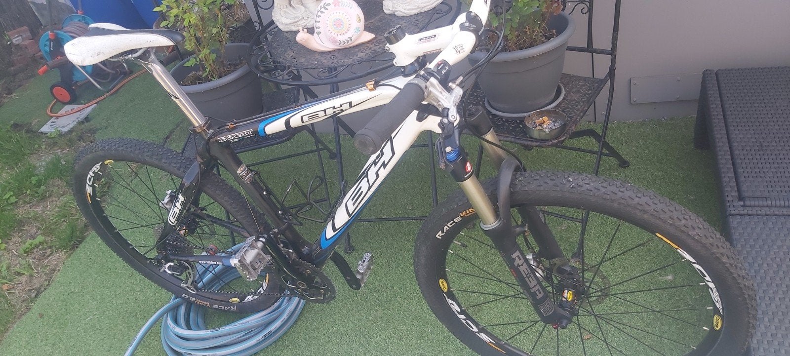 Mountainbike carbon frame, Ophalen