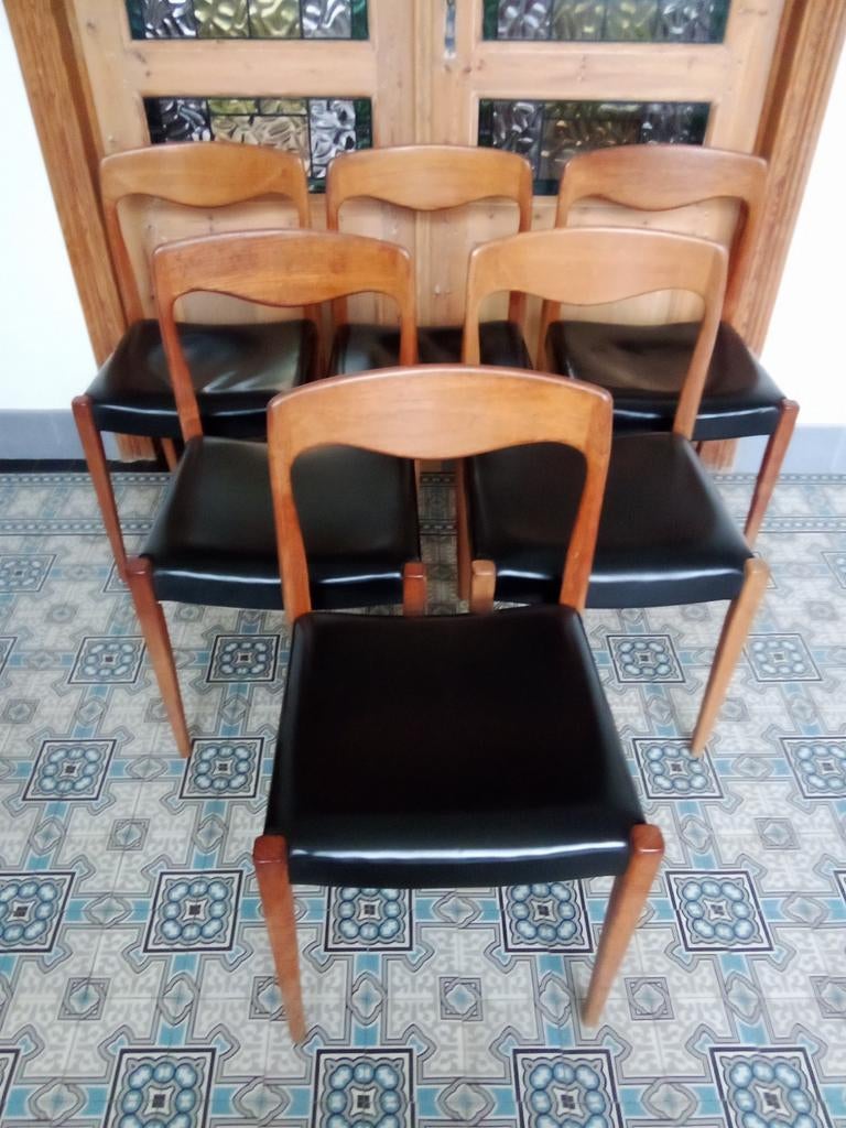 Set van zes Niels Otto Møller stoelen, Huis en Inrichting, Ophalen