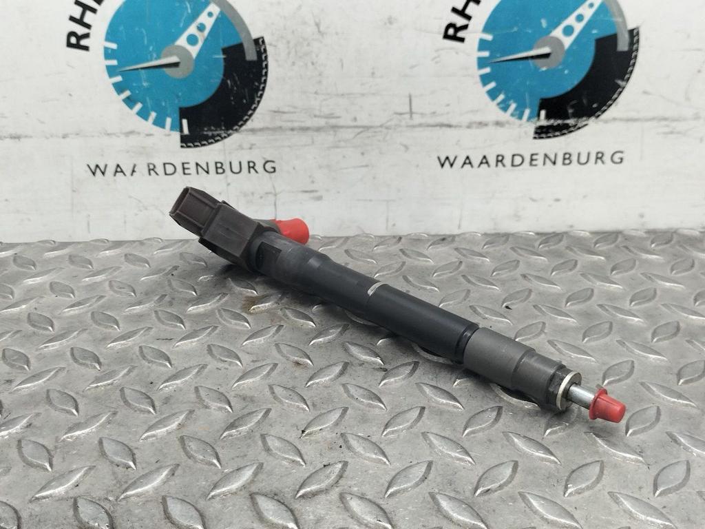 MAZDA 6 BRANDSTOF INJECTOR / VERSTUIVER 2018, Ophalen of Verzenden, Gebruikt, Stiba lid