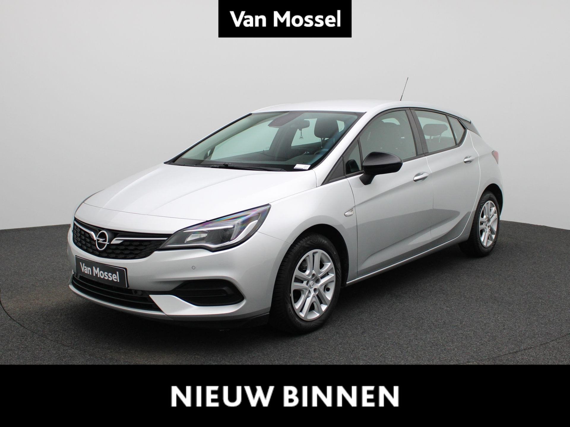 Opel Astra 1.2 Turbo 81kW S/S Edition, Voorwielaandrijving, Stof, Zwart, https://public.car-pass.be/vhr/f3f16dc6-35c3-413e-b18a-b9acc78e4fe9