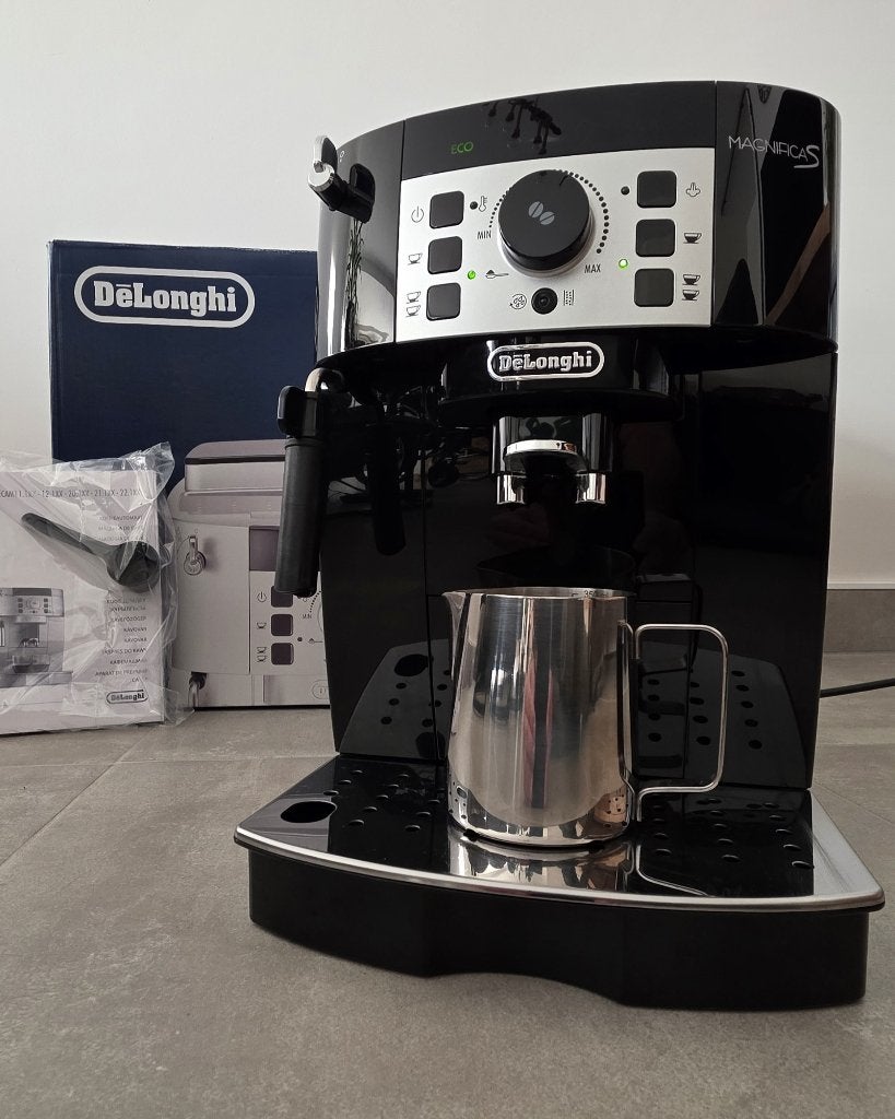 De'Longhi Magnefica S ECAM 20.110.B noir, Electroménager, Machine à espresso, Réservoir d'eau amovible, Enlèvement ou Envoi, Café moulu