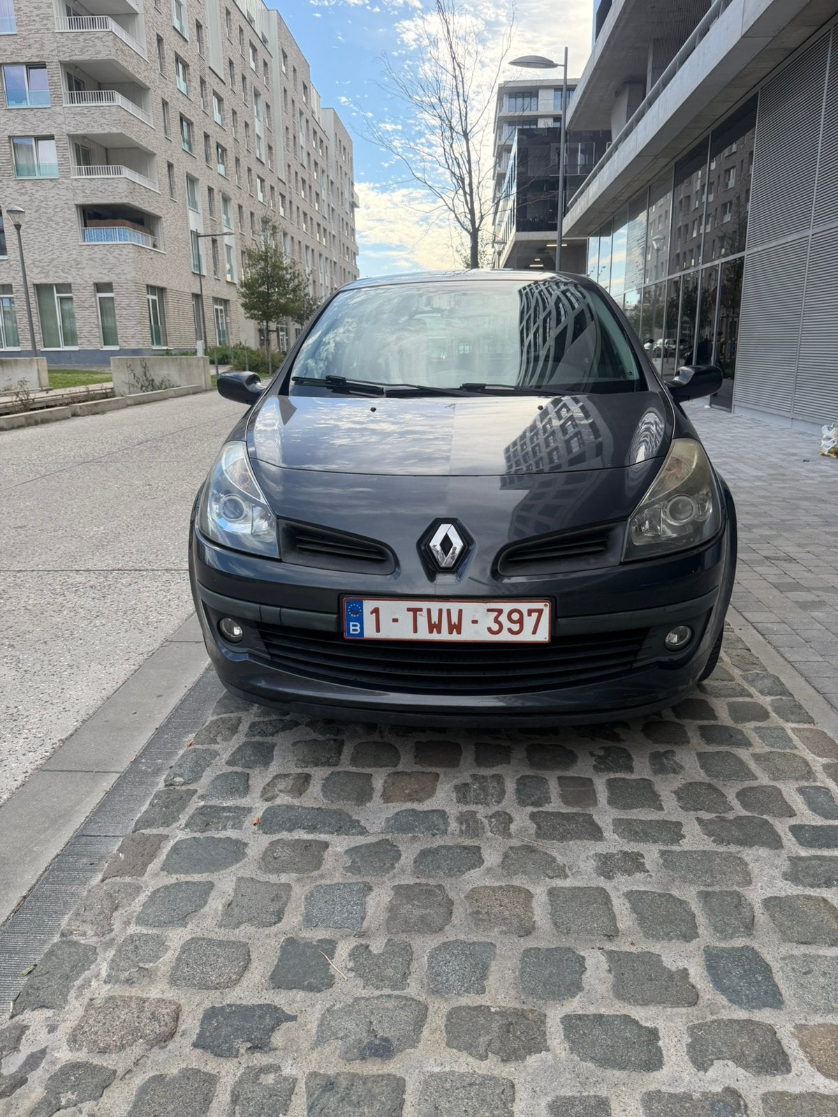 Renault Clio 2006 couleur noire avec controle technique, Autos, Achat, 72 kW, Boîte manuelle, Noir