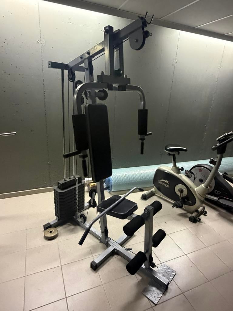 Multigym krachtstation, Enlèvement, Utilisé