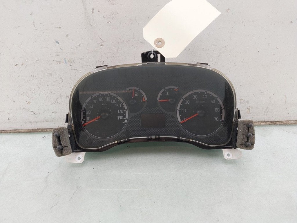 COCKPIT Fiat Panda (169) (01-2003/08-2013) (|51871018|), FCA Germany GmbH, Gebruikt, IPC D1-09 Bahnhofsplatz
65423  Rüsselsheim am Main, DE