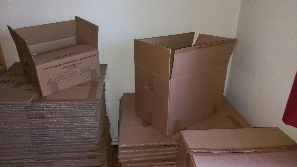 cartons de déménagements, Divers, Divers Autre, Utilisé, Enlèvement