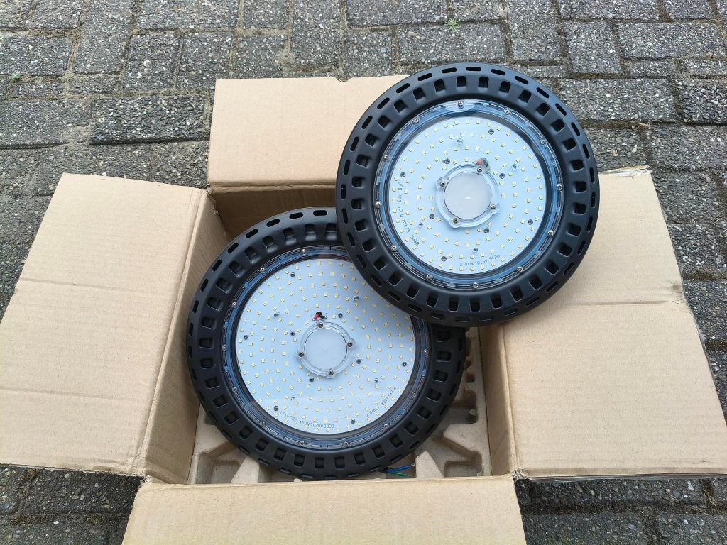2 x LED High Bay lampen Industrie Magazijn 100W & 150W, Huis en Inrichting, Zwart, Inclusief lichtbron, Nieuw, Overige fittingen
