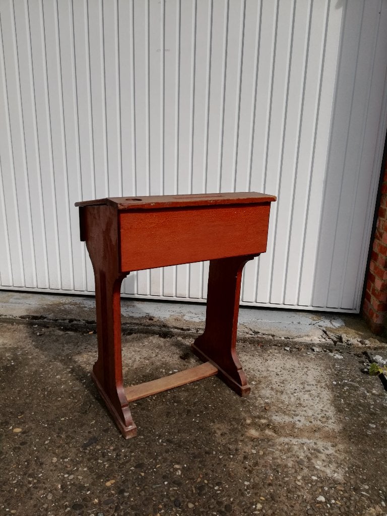 Retro lessenaar, Ophalen
