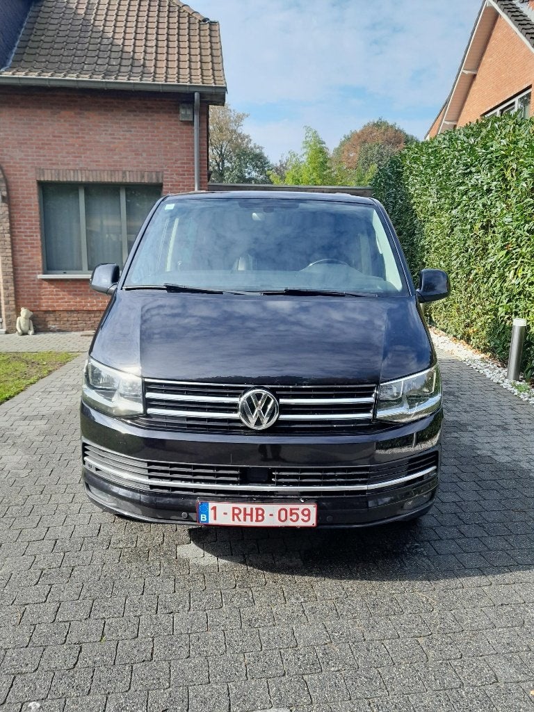 Volkswagen Caravelle Highline 2.0 TDI (204pk) Lichte vracht, Automaat, Dealer onderhouden, Monovolume, Zwart