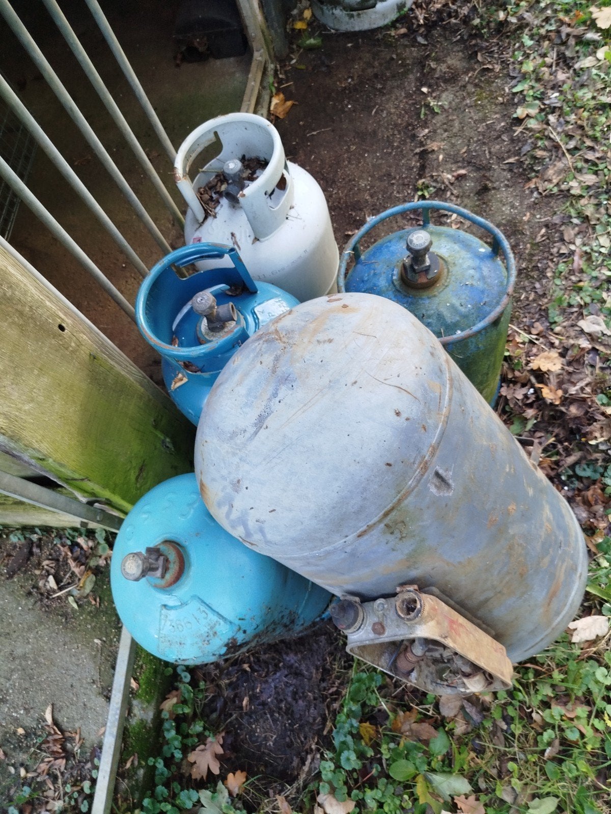 lege gasflessen, gratis, Tuin en Terras, Ophalen
