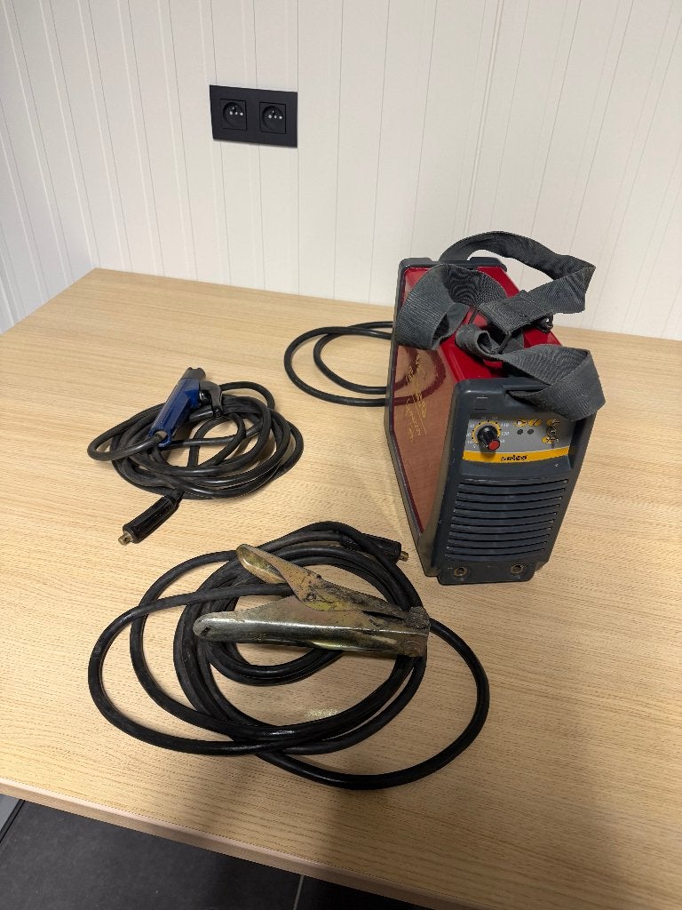 SELCO Genesis 164 - elektrode lasmachine, Doe-het-zelf en Bouw, Ophalen, Gebruikt, 150 tot 250 ampère, Elektroden