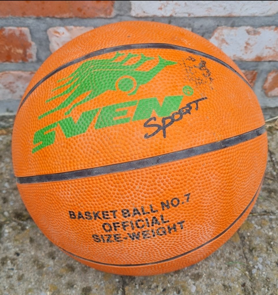 Basketbal en ring, Ophalen, Gebruikt, Bal