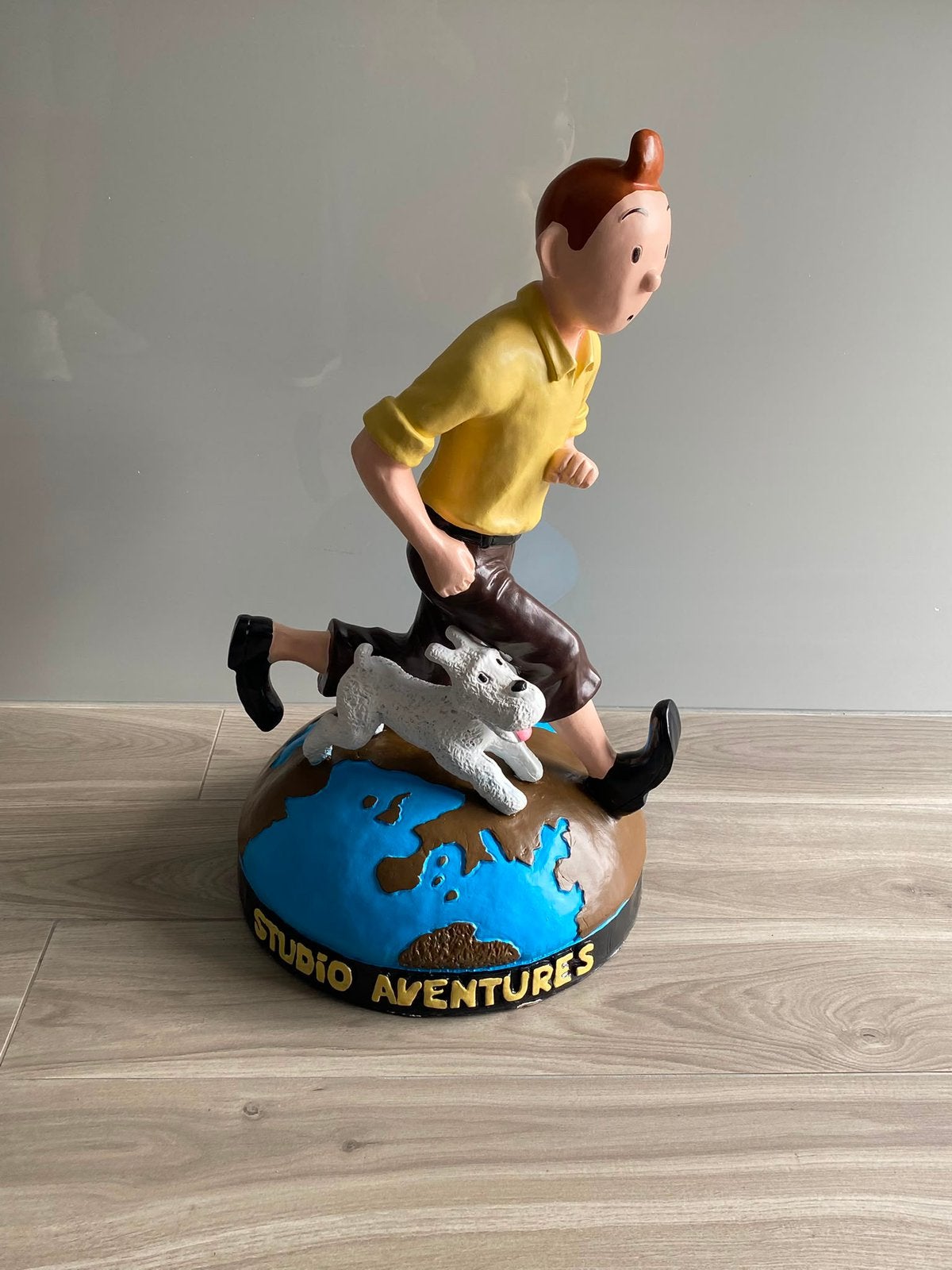Kuifje – Studio Aventures – Polystone beeld 73 cm, Enlèvement, Comme neuf