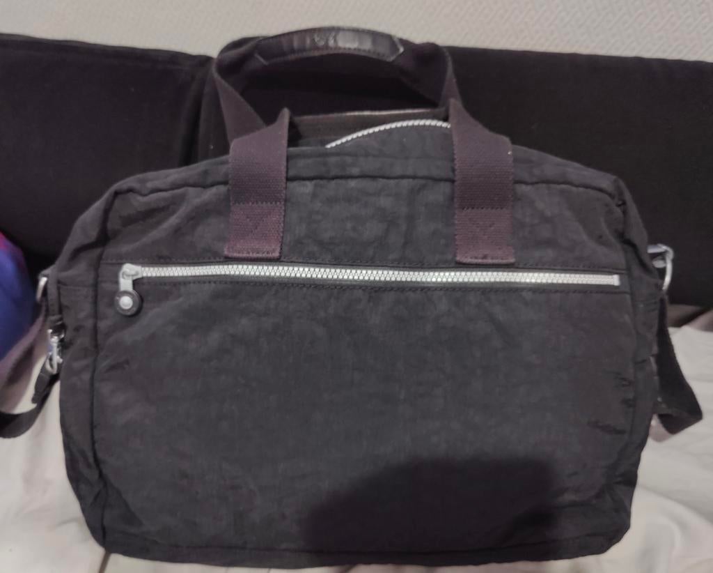 deux accessoires de la marque Kipling pour bébé, Kinderen en Baby's, Luiertassen, Ophalen