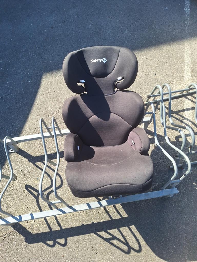 Maxi cosi safety 1st 15 à 36kg 2 en 1 siège auto + rehausser, Enfants & Bébés, Autres marques, Ceinture de sécurité, Comme neuf