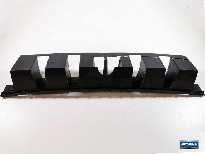 Remplissage de pare chocs arrière d'un Volvo S80, -, 3 mois de garantie, -, -