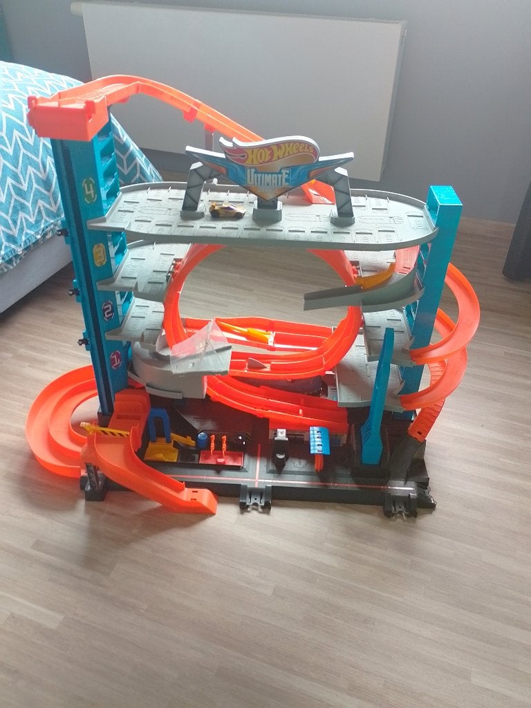 Hot Wheels garage, Kinderen en Baby's, Speelgoed | Racebanen, Ophalen, Hot Wheels, Met looping, Racebaan