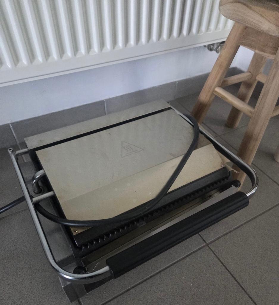 Paninigrill, contactgrill, sandwich maker, Ophalen, Zo goed als nieuw