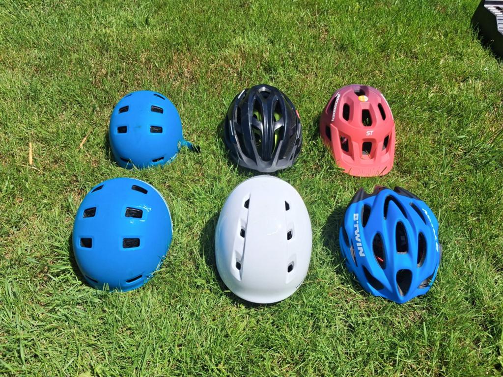 6 fietshelmen verschillende maten, Enlèvement