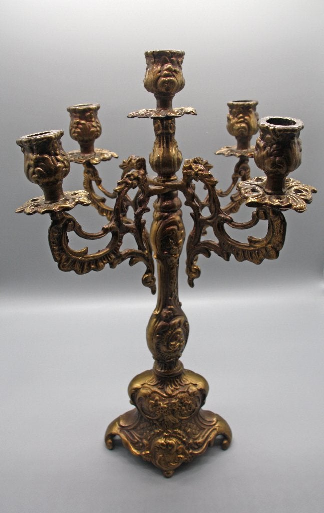 Bronzen kandelaar in Lodewijk XV-stijl (Rococo), Enlèvement, Bronze