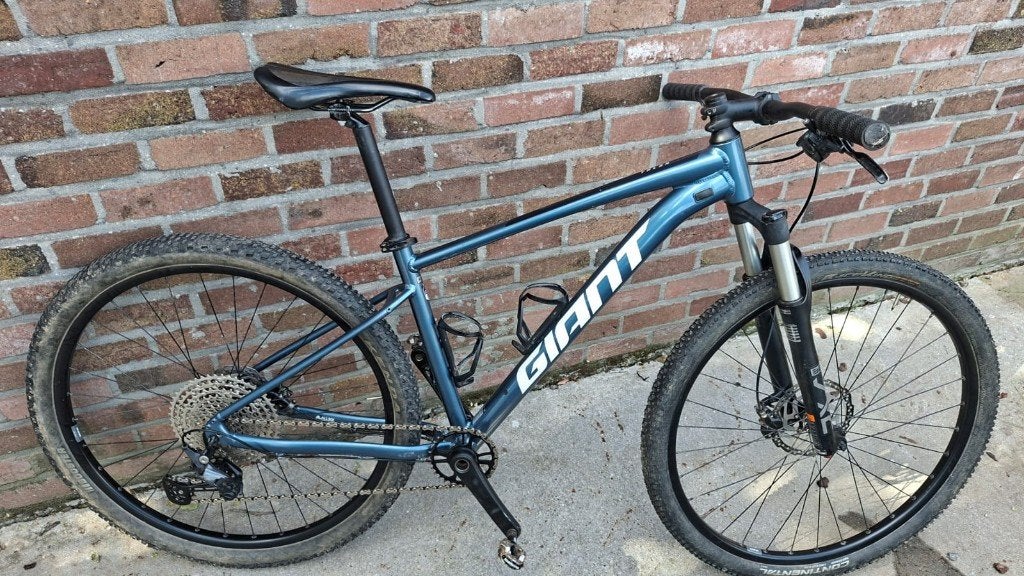 MTB Giant, Ophalen, Gebruikt, Vering, 10 tot 15 versnellingen
