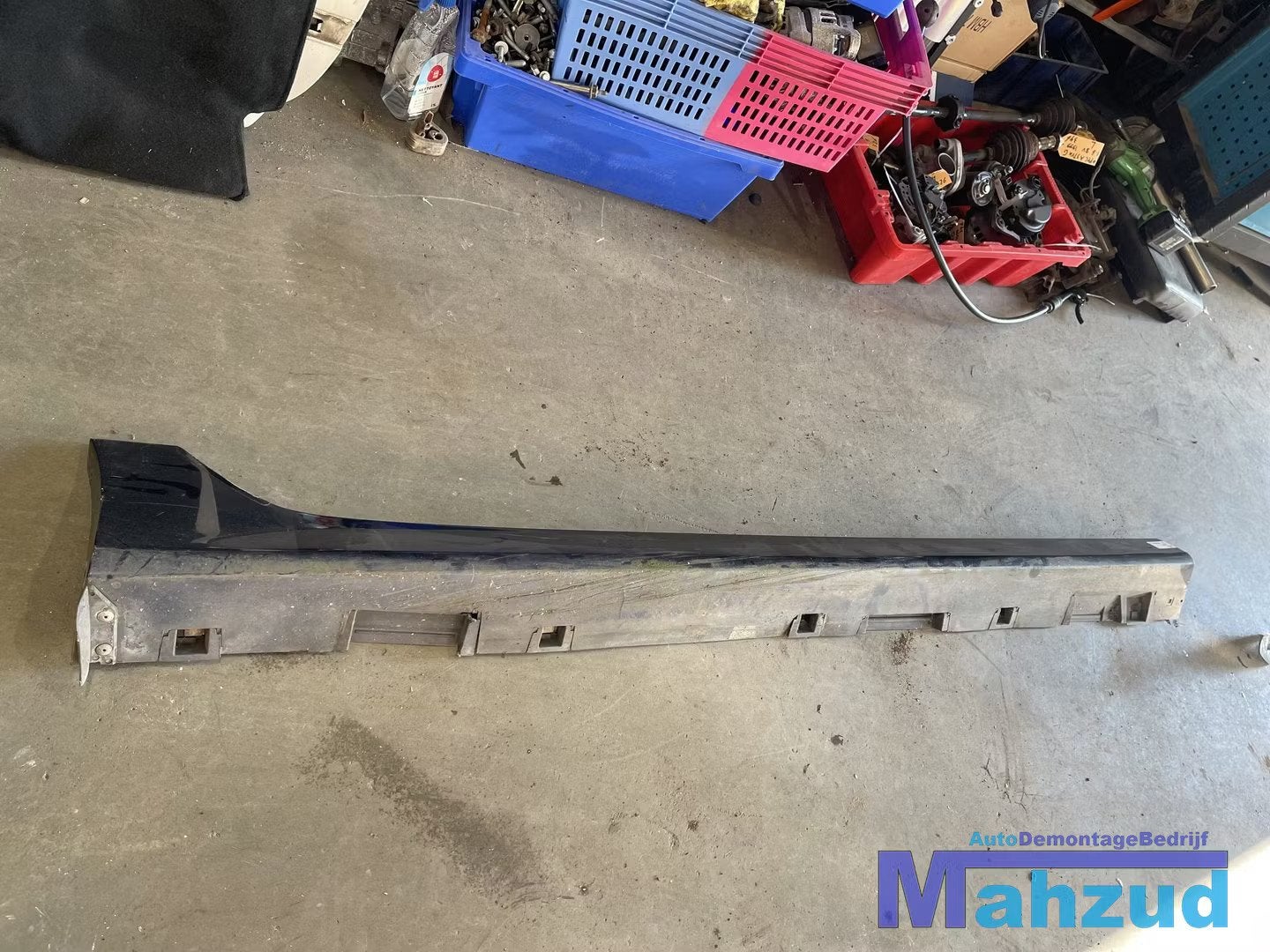 MAZDA 6 Rechts blauw sideskirt zijskirt, Gebruikt, Shinchi, Fuchu-Cho 3-1
730-8670  Hiroshima, Mazda Motor Corporation, Info@mazda.co.jp