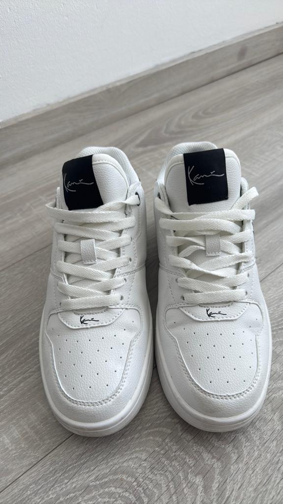 Karl kani, Kleding | Dames, Schoenen, Wit, Ophalen of Verzenden, Zo goed als nieuw, Sneakers