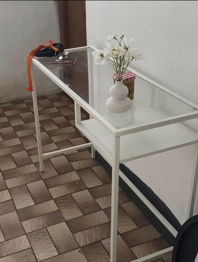 Table d’appoint, Enlèvement, Comme neuf