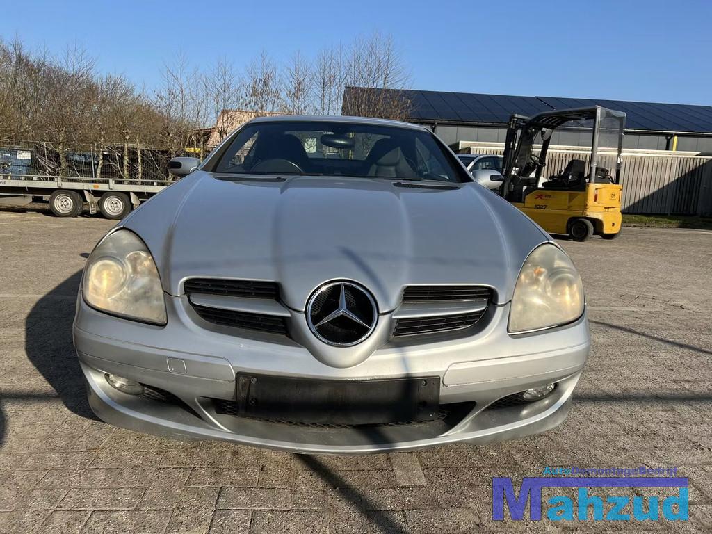 2004 MERCEDES SLK R171 1.8 200K Zilver 775 Sloop onderdelen, Mercedes-Benz AG, Mercedes-Benz, Utilisé, Mercedesstrasse 120
70372  Stuttgart, DE