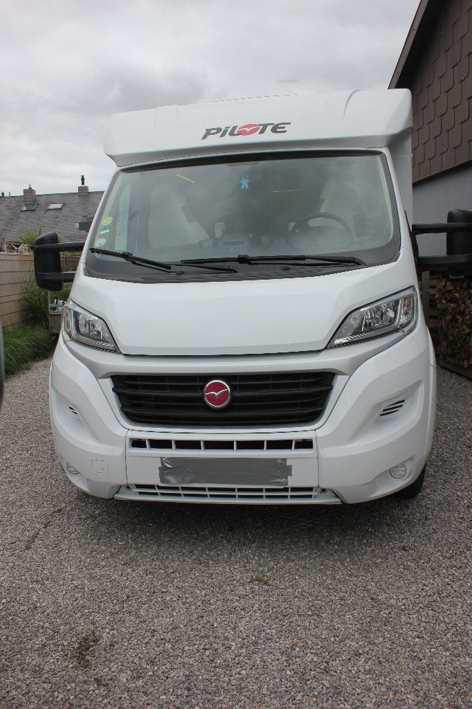 Essential P600 pilotencamper, Chemisch toilet, Standaard zit, Fiat, Pilote