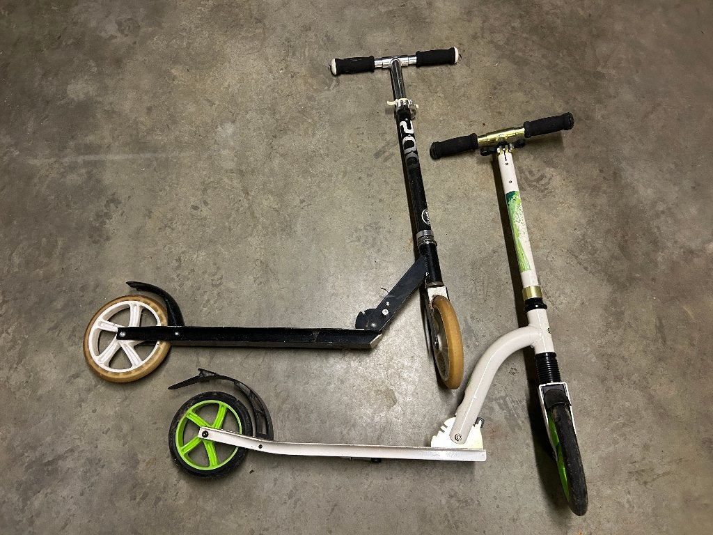 Twee loopsteps voor kids, in prima staat, Ophalen, Gebruikt, Loopfiets
