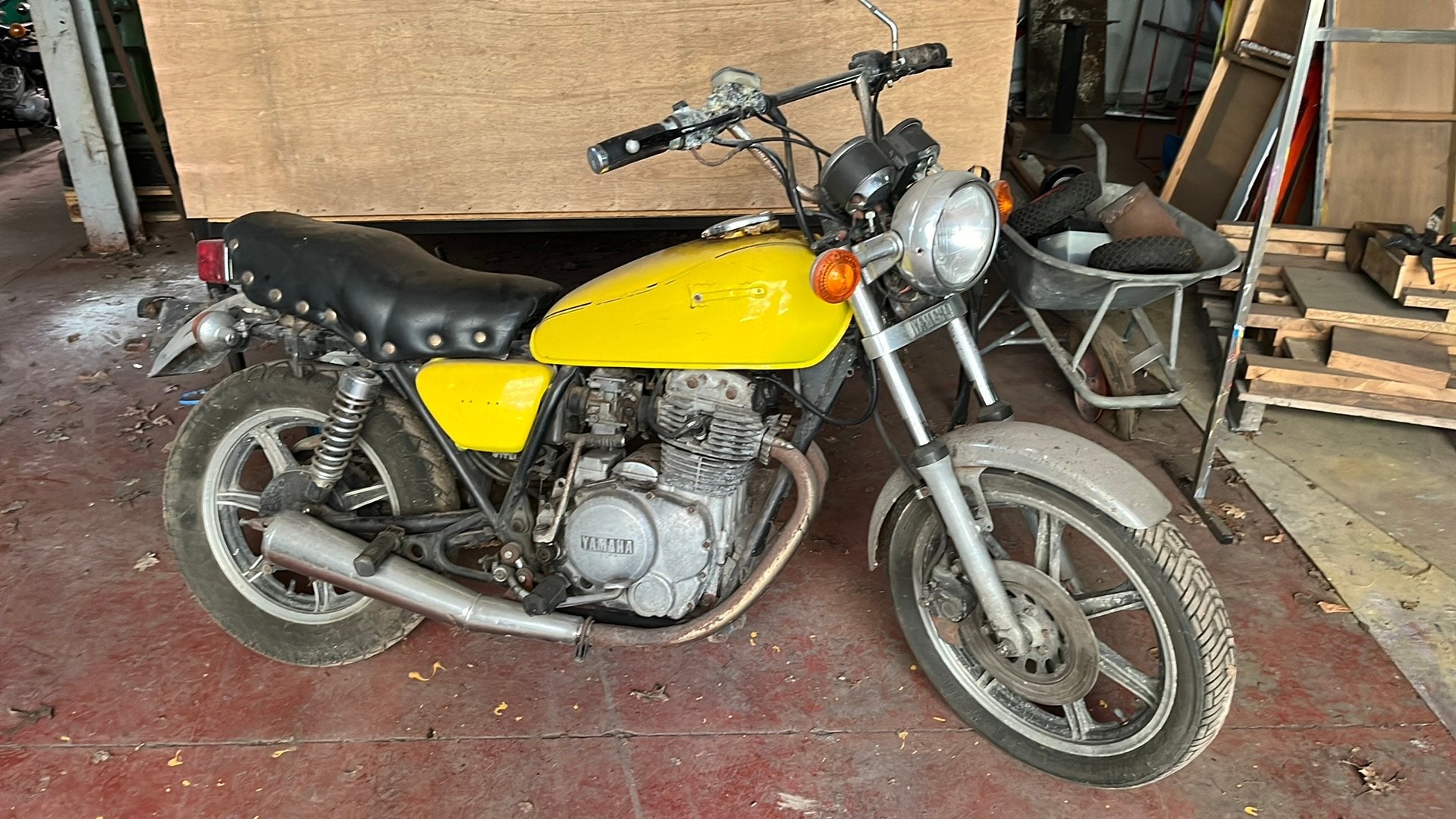 Projet de tracker Bobber Yamaha XS 400, Particulier, 2 cylindres