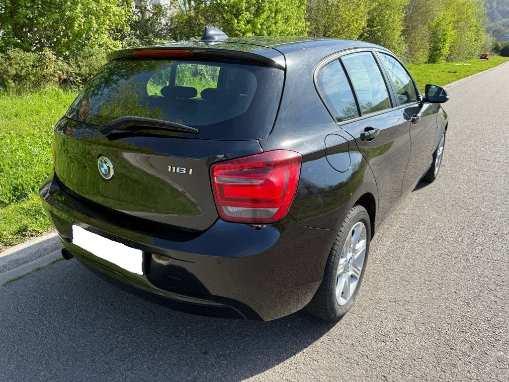 BMW 116i Euro 6B, 1e propriétaire avec contrôle technique, Autos, Achat, Euro 6, Carnet d'entretien, Système de navigation