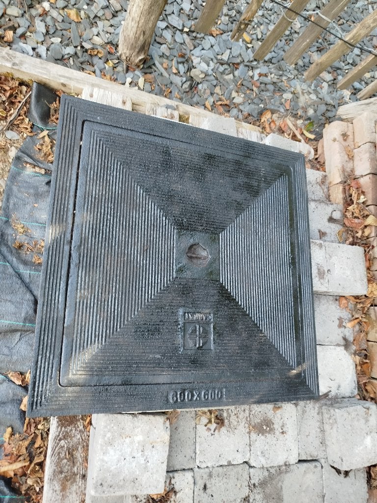 Taque en fonte 600/600, Jardin & Terrasse, Traverses & Bordures, Moins de 100 cm, Comme neuf, Enlèvement, Autres matériaux