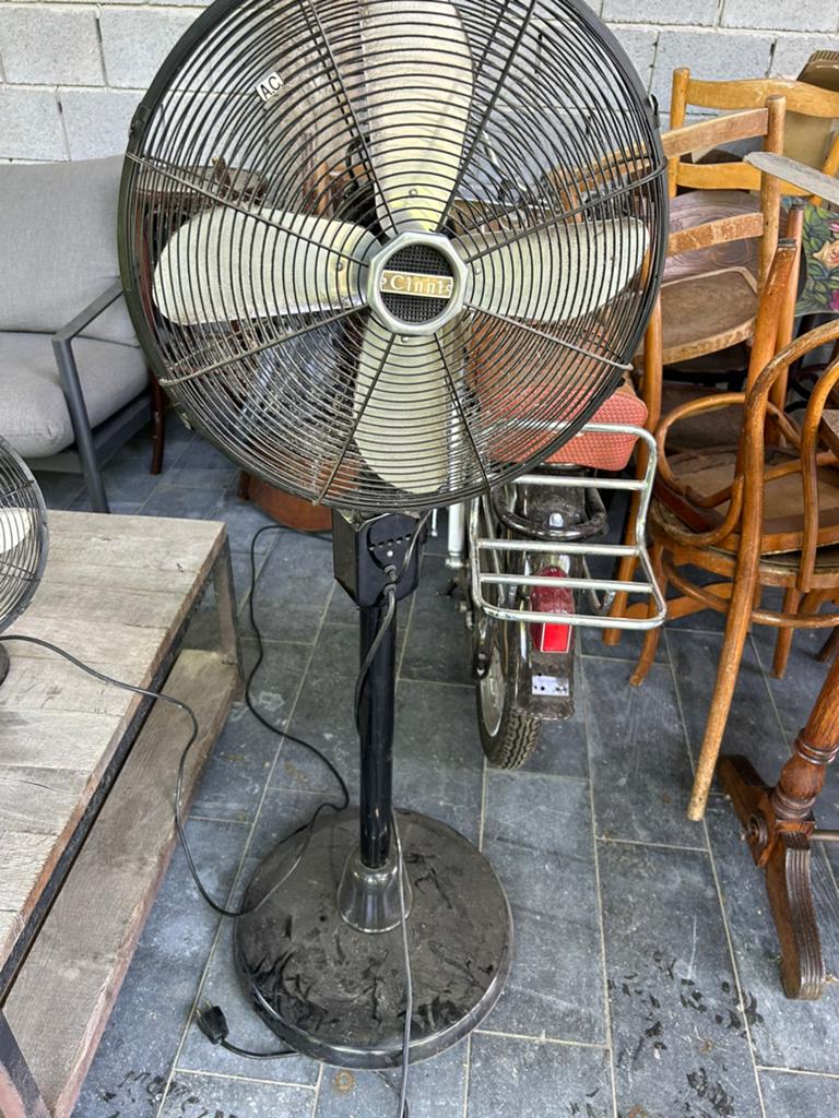 Anieke werkende ventilator, Elektronische apparatuur, Ventilatoren, Ophalen, Zo goed als nieuw