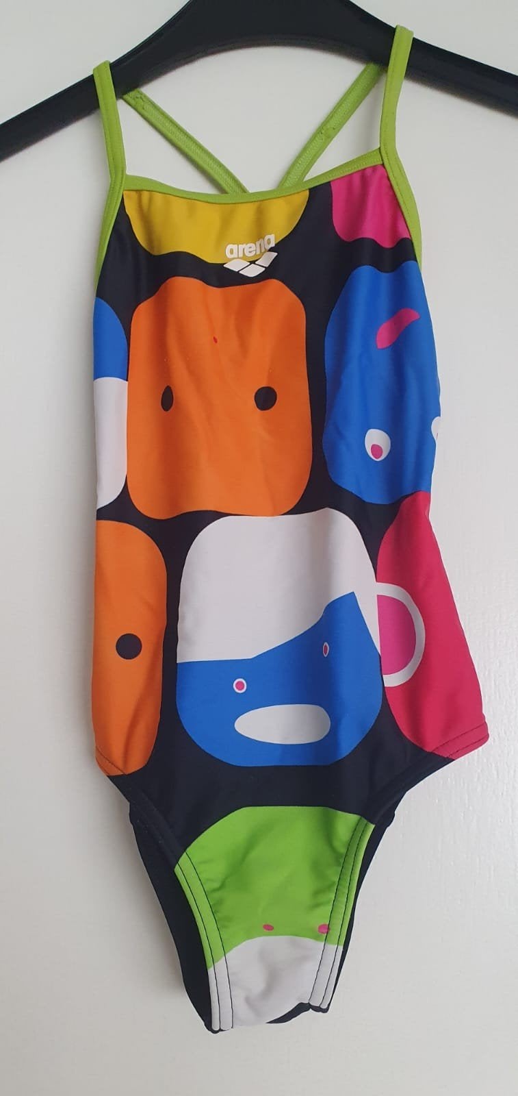 Kleurrijk Arena kinderbadpak maat 110 (5-6j), Kinderen en Baby's, Kinderkleding | Kinder-zwemkleding, Arena, Badpak, Ophalen of Verzenden