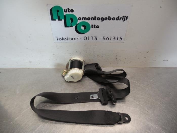 Ceinture de sécurité avant droite d'un Ford Focus (Focus 0, -, 3 mois de garantie, -, -